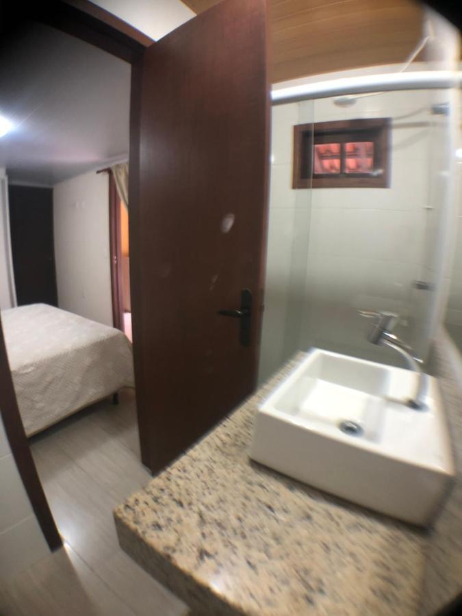Linda Casa Com Piscina Em Bombinhas, Espaco Inteiro Luaran gambar
