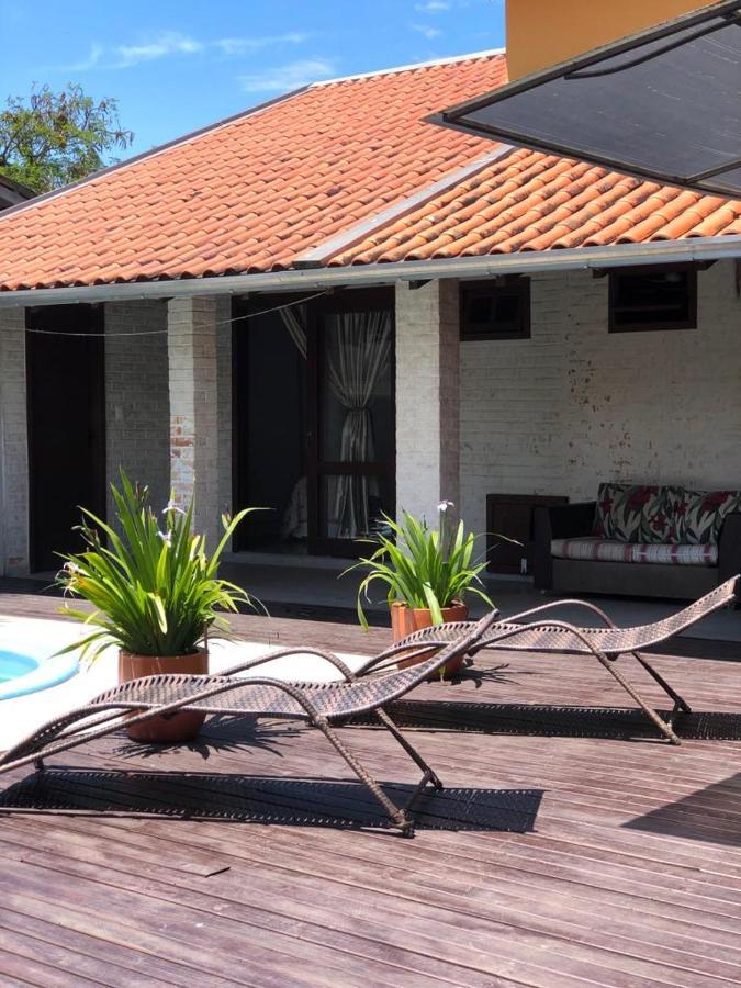 Linda Casa Com Piscina Em Bombinhas, Espaco Inteiro Luaran gambar